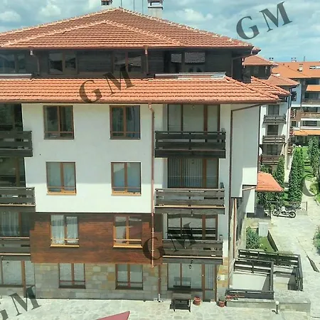 G M
